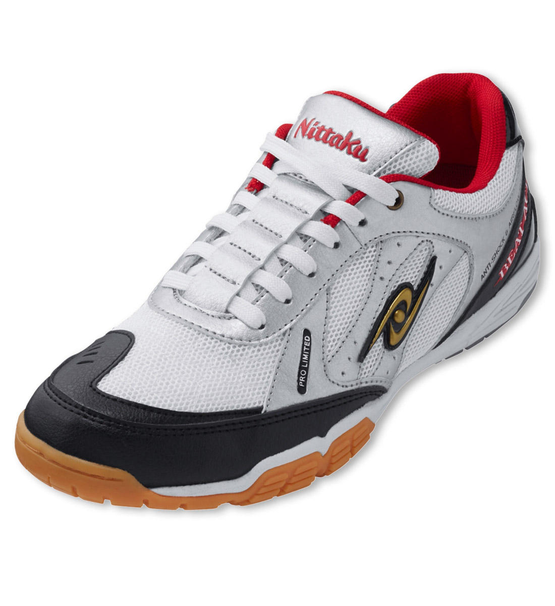 I have very wide feet , which shoew will you recommend that are for wide feet and light